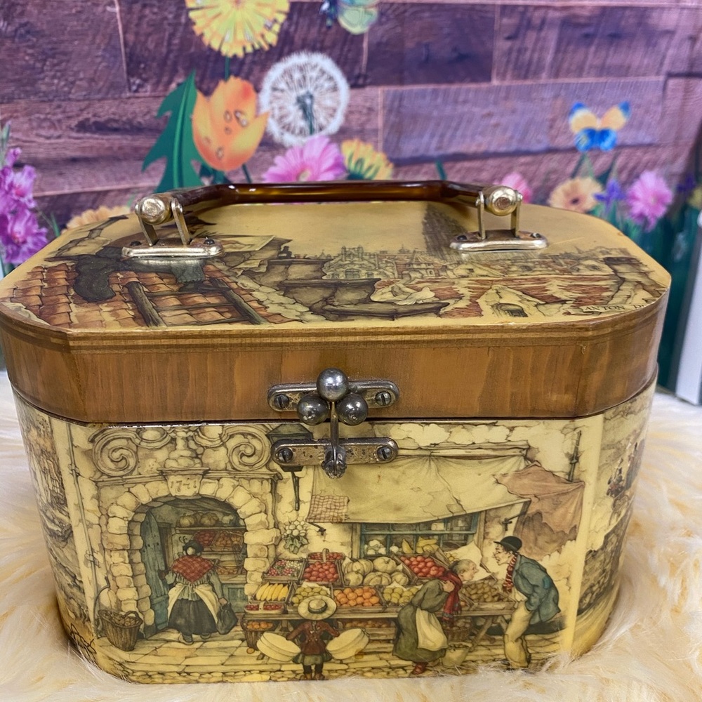 Vintage French Decoupage Makeup Box